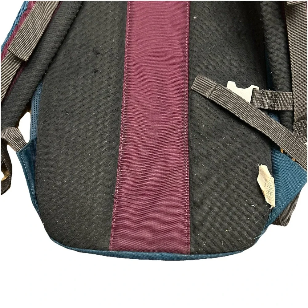Decathlon Quechua NH100, Adult 20 L Hiking‎ Backpack, Unisex, Dark Purple Blue